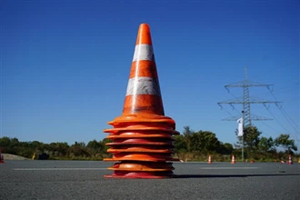 Hvad hedder trafikkegler egentlig?